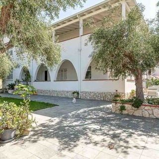 /international/it/partanna-mondello-sicily-310119975383/