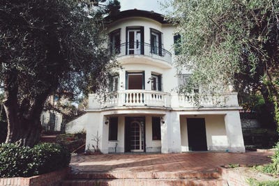 /international/it/bordighera-liguria-120088399591/