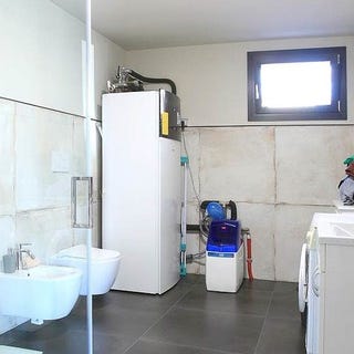 /international/it/padenghe-sul-garda-lombardy-310107744021/