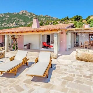 /international/it/olbia-sardinia-310109797895/