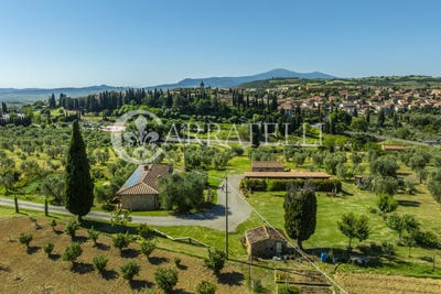 /international/it/san-quirico-d-orcia-tuscany-310109576928/