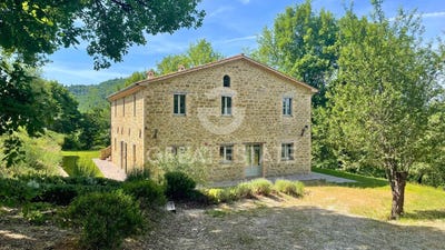/international/it/gubbio-umbria-310097676507/