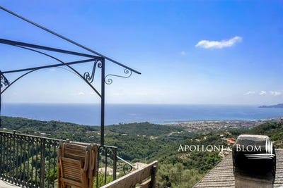 /international/it/via-dino-berisso-cogorno-liguria-310103042287/
