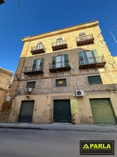 /international/it/via-garibaldi-canicatti-sicily-310104593416/