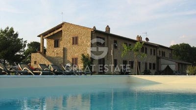 /international/it/volterra-tuscany-310103665625/