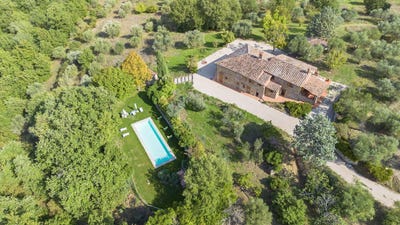 /international/it/paciano-umbria-120095322148/