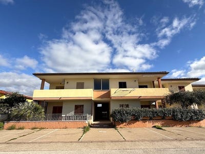/international/it/12-traversa-corso-isola-rossa-trinita-d-agultu-e-vignola-sardinia-310105242781/