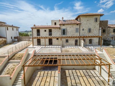 /international/it/via-di-tignano-tignano-emilia-romagna-310097049748/