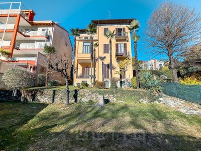 /international/it/omegna-piedmont-310108245289/
