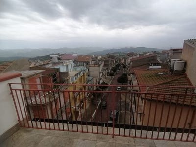 /international/it/salita-regina-elena-cianciana-sicily-310106397383/