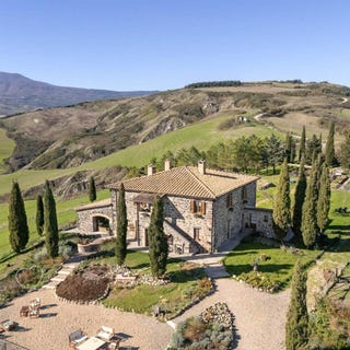 /international/it/radicofani-tuscany-310108407568/