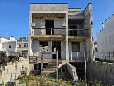 /international/it/castri-di-lecce-apulia-310107499778/