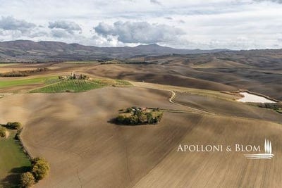 /international/it/castiglione-d-orcia-tuscany-310103751460/