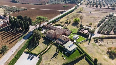 /international/it/castiglione-del-lago-umbria-310100709225/