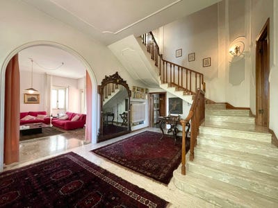 /international/it/isola-del-liri-lazio-310102275458/