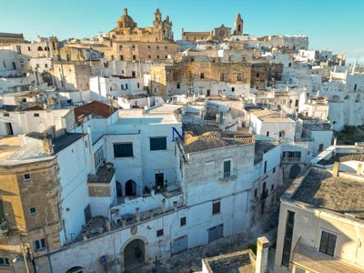 /international/it/13-via-francesco-cavallo-ostuni-apulia-310109234353/