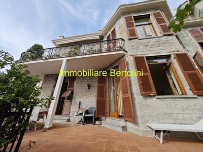 /international/it/bordighera-liguria-310103992893/