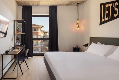 /international/it/viale-belfiore-florence-tuscany-310100784077/