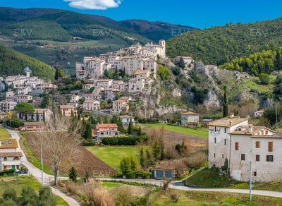 /international/it/arrone-umbria-310106158572/