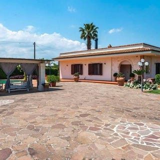 /international/it/monopoli-apulia-310108866616/