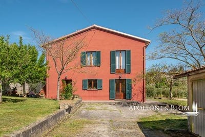 /international/it/via-del-progresso-castiglione-del-lago-umbria-310103644480/