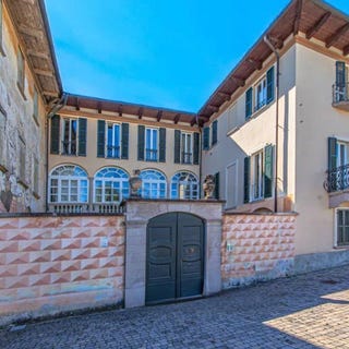 /international/it/belgirate-piedmont-310109760832/