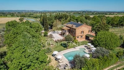 /international/it/montepulciano-tuscany-310108290271/