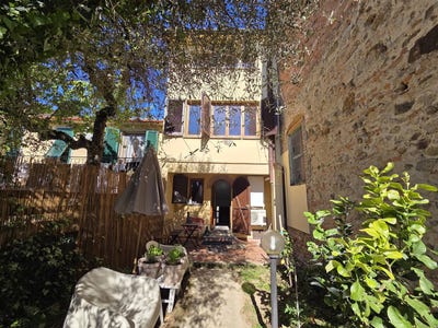 /international/it/lajatico-tuscany-310107294092/