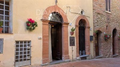 /international/it/paciano-umbria-310105946827/