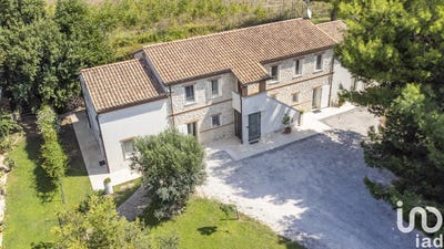 /international/it/ancona-marche-310103350862/