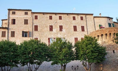 /international/it/staffolo-marche-120092360594/