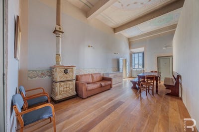 /international/it/bucine-tuscany-310104086702/