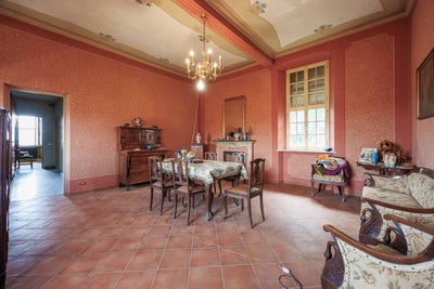 /international/it/gassino-torinese-piedmont-310105305918/