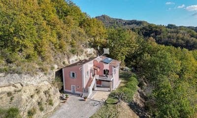 /international/it/ascoli-piceno-marche-310100793271/