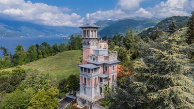 /international/it/luino-lombardy-310108088369/