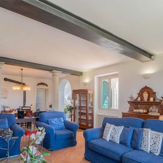 /international/it/sesto-calende-lombardy-310108837658/