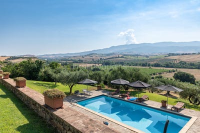 /international/it/cinigiano-tuscany-310102892798/
