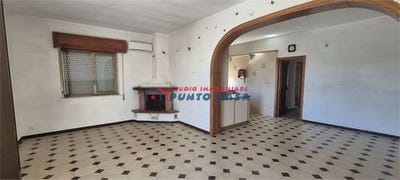 /international/it/valderice-sicily-310107815453/