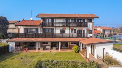 /international/it/gattico-veruno-piedmont-310108244260/