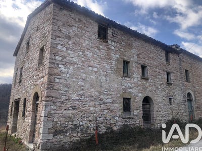 /international/it/strada-provinciale-21-piobbico-marche-310105229875/