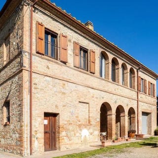 /international/it/buonconvento-tuscany-310109761490/