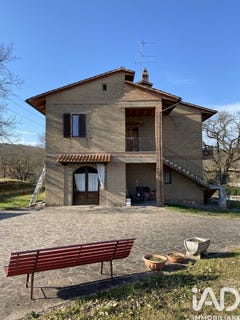 /international/it/casole-d-elsa-tuscany-310103715661/