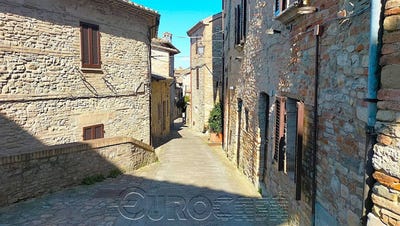 /international/it/montone-umbria-310107013257/