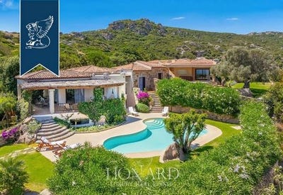 /international/it/arzachena-sardinia-310101384715/?lang=fr