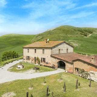 /international/it/asciano-tuscany-310107979643/