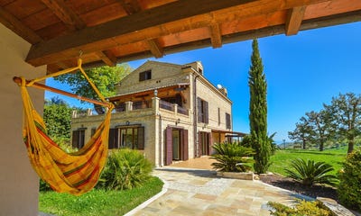 /international/it/lapedona-lapedona-marche-310103488130/