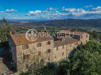 /international/it/civitella-paganico-tuscany-310107256868/