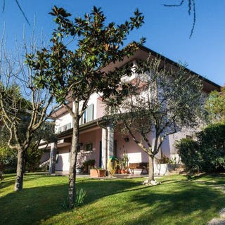 /international/it/citta-di-castello-umbria-310107759821/