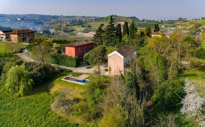 /international/it/costigliole-d-asti-piedmont-310105304155/