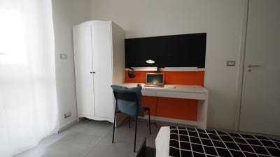 /international/it/via-verolengo-turin-piedmont-310101993719/